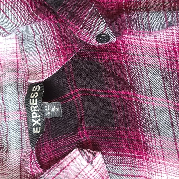 Express - Picture 2 of 4